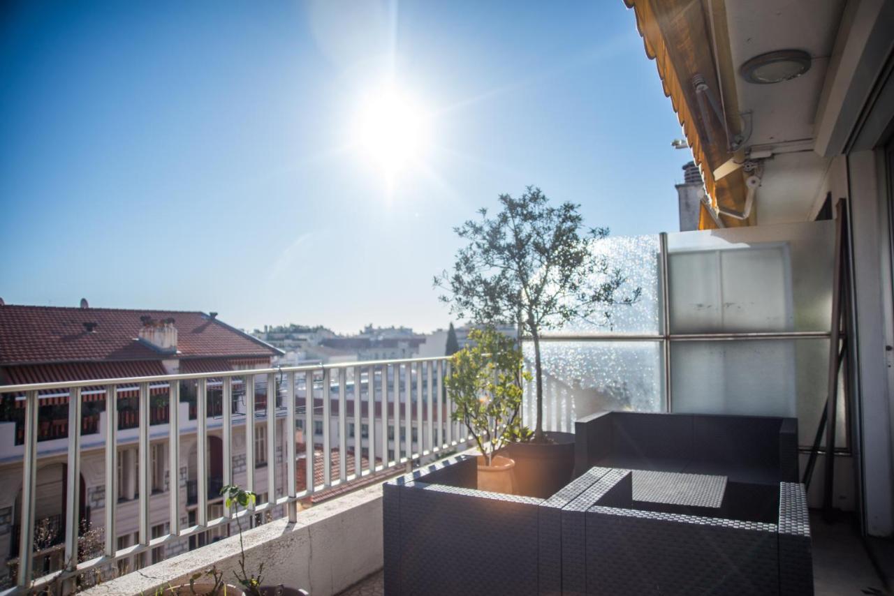 Appt A 150M De La Mer Apartment Nice Bagian luar foto